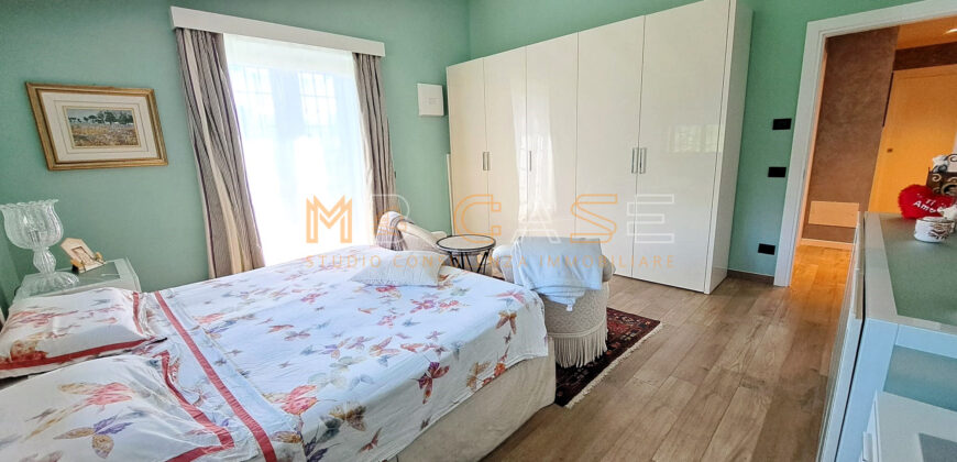 Villa indipendente con vista mozzafiato sul Golf e sul mare – Liguria