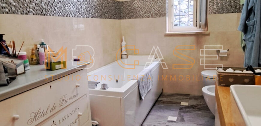 Villa indipendente con vista mozzafiato sul Golf e sul mare – Liguria