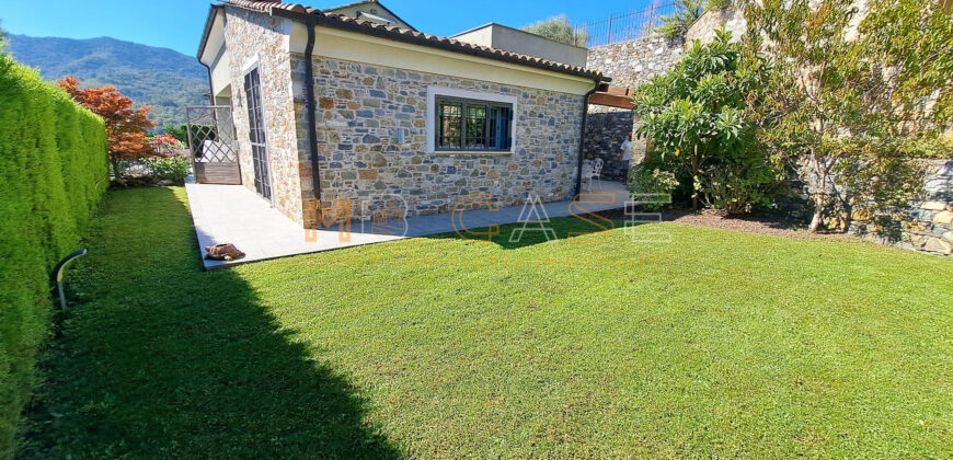 Villa indipendente con vista mozzafiato sul Golf e sul mare – Liguria