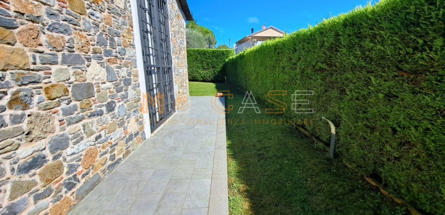 Villa indipendente con vista mozzafiato sul Golf e sul mare – Liguria