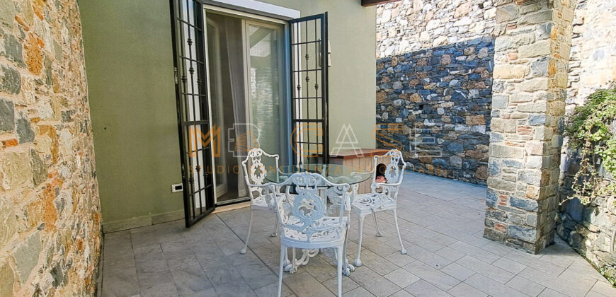 Villa indipendente con vista mozzafiato sul Golf e sul mare – Liguria