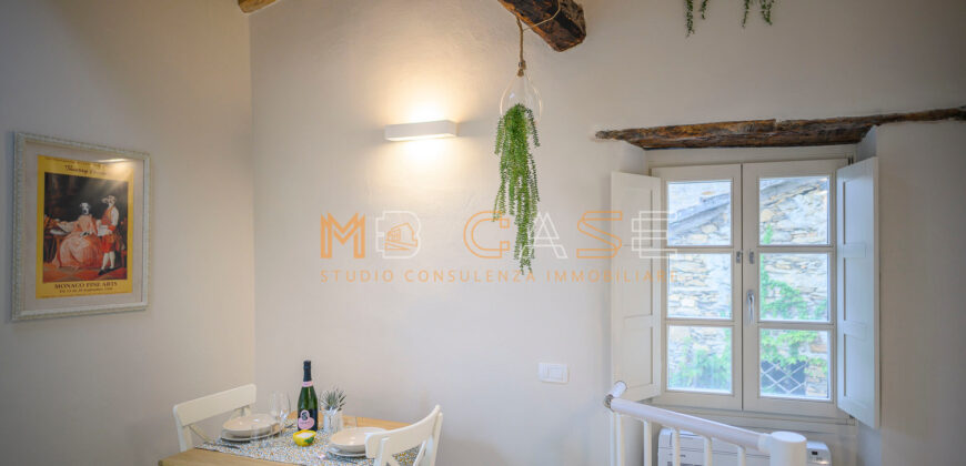 Rustico di Charme con due unità indipendenti nel borgo di Castelli – Garlenda