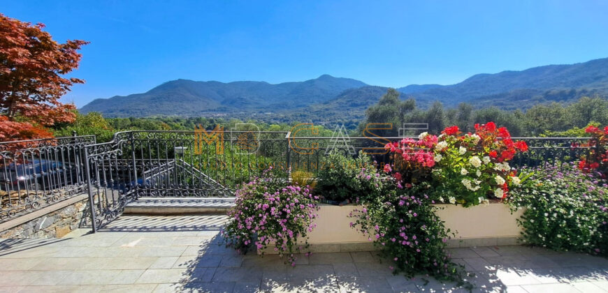 Villa indipendente con vista mozzafiato sul Golf e sul mare – Liguria