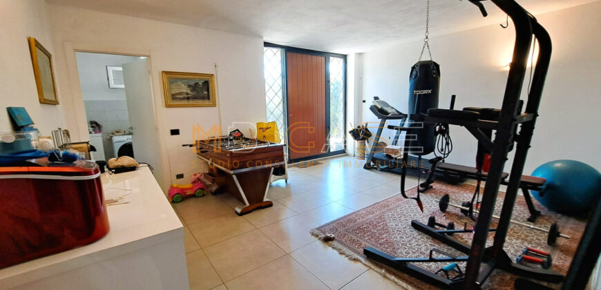 Villa indipendente con vista mozzafiato sul Golf e sul mare – Liguria