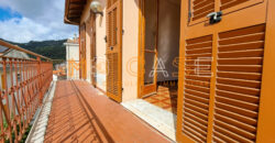 Luminoso Appartamento Quadrilocale con Vista Mare – Moglio, Alassio