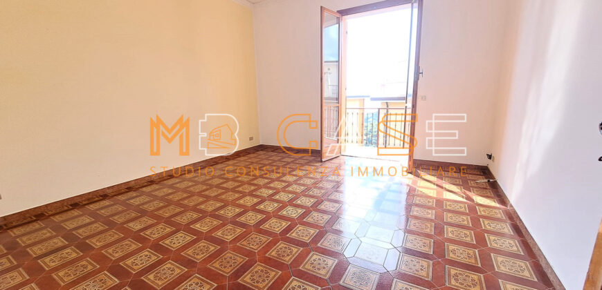 Luminoso Appartamento Quadrilocale con Vista Mare – Moglio, Alassio