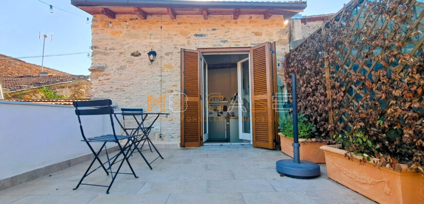 Rustico di Charme con due unità indipendenti nel borgo di Castelli – Garlenda