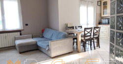 Trilocale Angolare Ristrutturato a 200 metri dal Mare