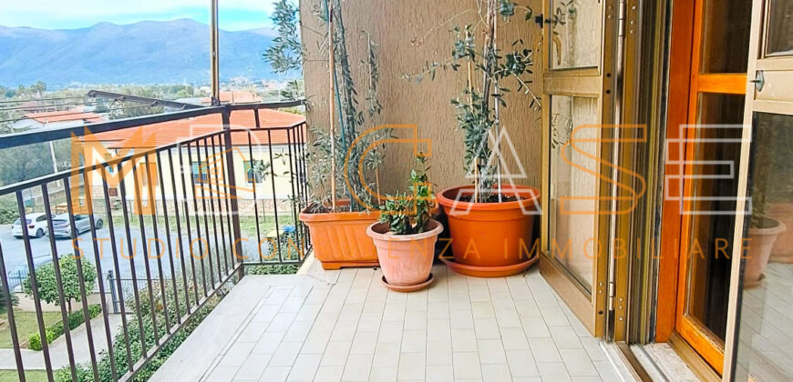 Trilocale luminoso in vendita a San Fedele