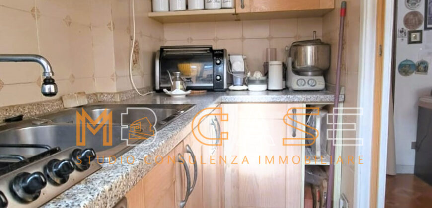 Trilocale su 2 Livelli con Doppi Servizi nel Centro Storico di Albenga