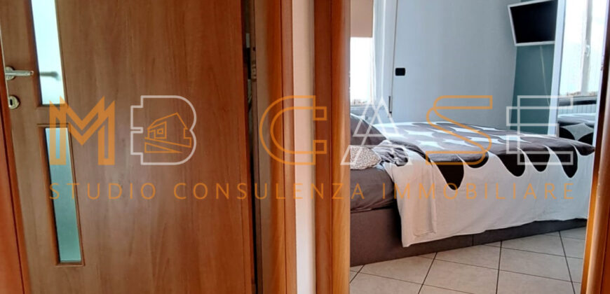 Trilocale Angolare Ristrutturato a 200 metri dal Mare