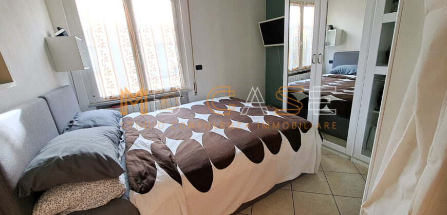 Trilocale Angolare Ristrutturato a 200 metri dal Mare