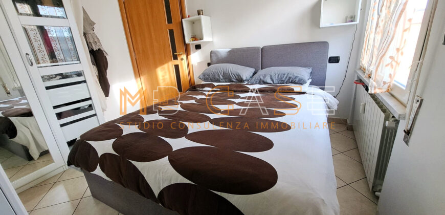 Trilocale Angolare Ristrutturato a 200 metri dal Mare