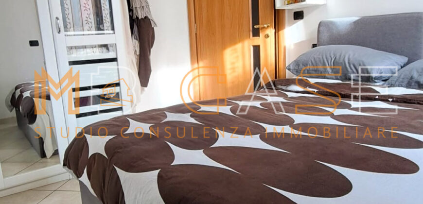 Trilocale Angolare Ristrutturato a 200 metri dal Mare