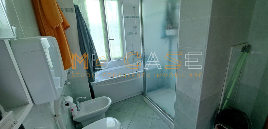 Trilocale Angolare Ristrutturato a 200 metri dal Mare