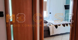 Trilocale Angolare Ristrutturato a 200 metri dal Mare