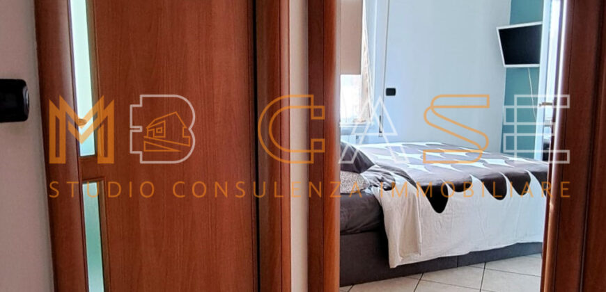 Trilocale Angolare Ristrutturato a 200 metri dal Mare