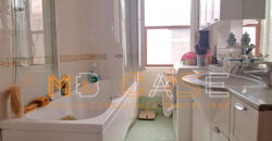 Trilocale su 2 Livelli con Doppi Servizi nel Centro Storico di Albenga