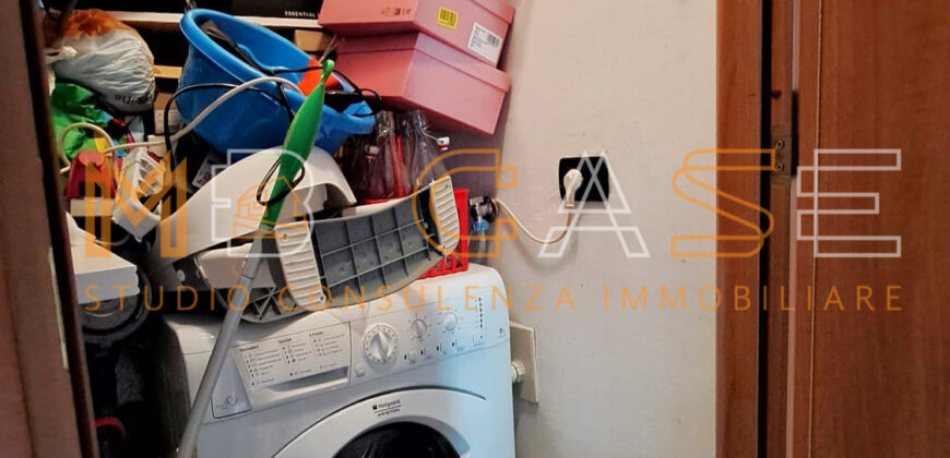 Trilocale Angolare Ristrutturato a 200 metri dal Mare