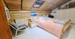 Trilocale su 2 Livelli con Doppi Servizi nel Centro Storico di Albenga