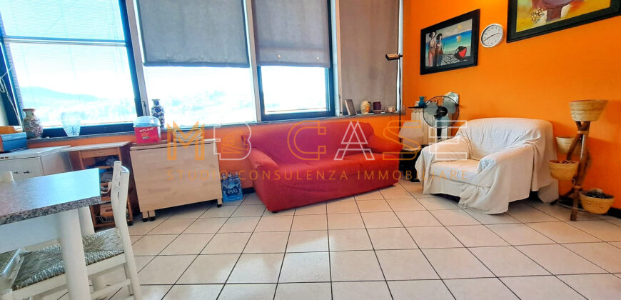 🏠  H1  Bilocale in vendita ad Albenga – arredato con posto auto privato