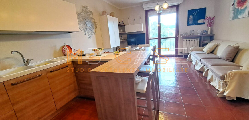 Trilocale luminoso in vendita a San Fedele