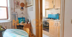 Trilocale su 2 Livelli con Doppi Servizi nel Centro Storico di Albenga