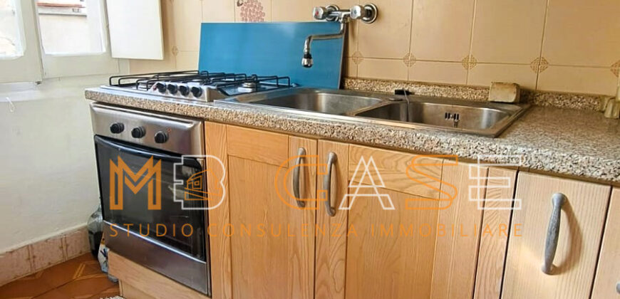 Trilocale su 2 Livelli con Doppi Servizi nel Centro Storico di Albenga