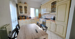 Trilocale Angolare Ristrutturato a 200 metri dal Mare