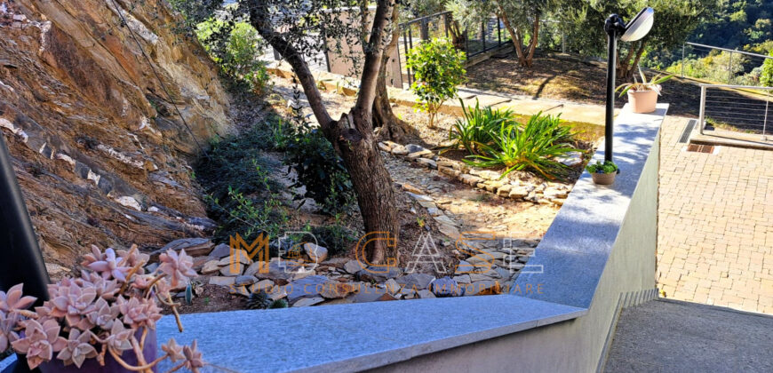 🏡 Alassio – Appartamento Vista Mare in Residenza con Piscina e Solarium