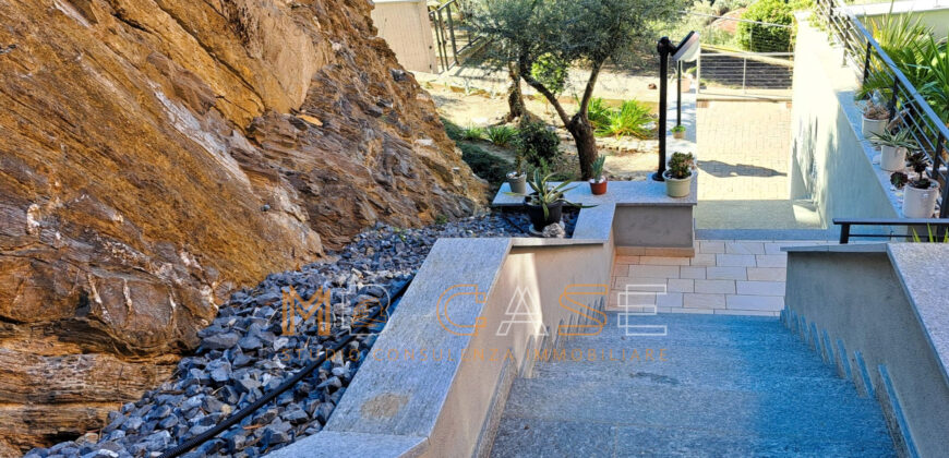 🏡 Alassio – Appartamento Vista Mare in Residenza con Piscina e Solarium