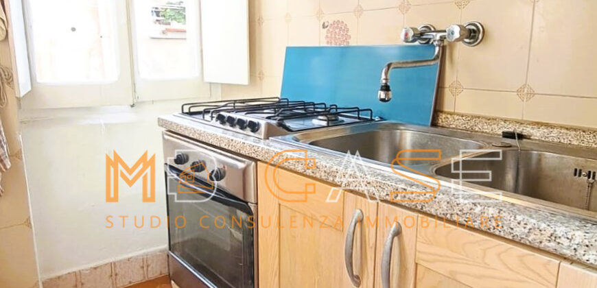 Trilocale su 2 Livelli con Doppi Servizi nel Centro Storico di Albenga