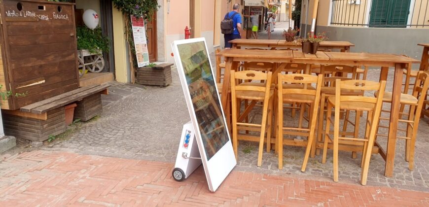 ATTIVITÀ COMMERCIALE IN VENDITA A LAIGUEGLIA (SV)