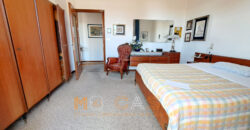 H1-Attico Trilocale con Meravigliosa Terrazza Vista Mare in Vendita Albenga