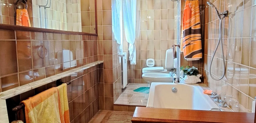 H1-Attico Trilocale con Meravigliosa Terrazza Vista Mare in Vendita Albenga