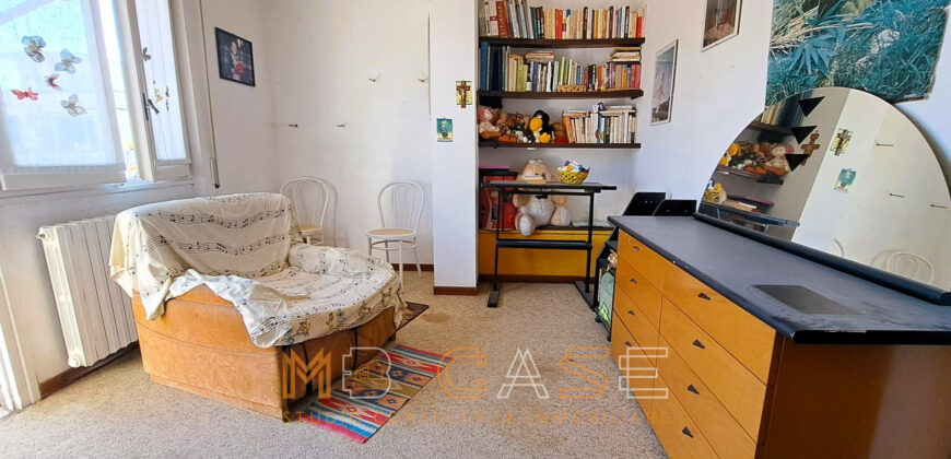 H1-Attico Trilocale con Meravigliosa Terrazza Vista Mare in Vendita Albenga