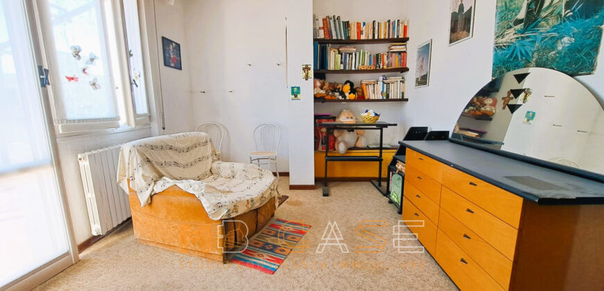 H1-Attico Trilocale con Meravigliosa Terrazza Vista Mare in Vendita Albenga