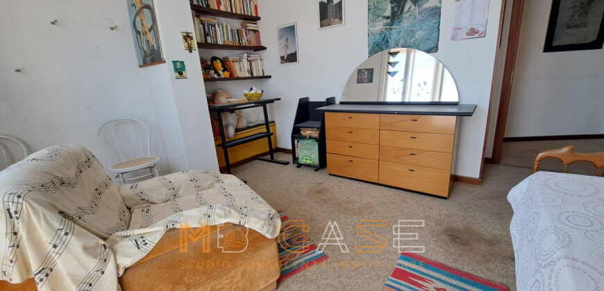 H1-Attico Trilocale con Meravigliosa Terrazza Vista Mare in Vendita Albenga