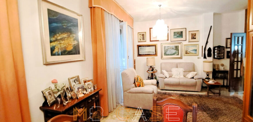 H1-Attico Trilocale con Meravigliosa Terrazza Vista Mare in Vendita Albenga