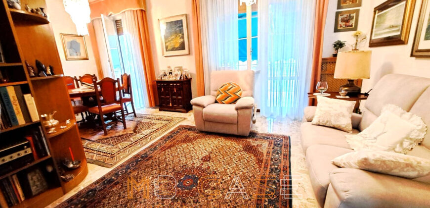 H1-Attico Trilocale con Meravigliosa Terrazza Vista Mare in Vendita Albenga