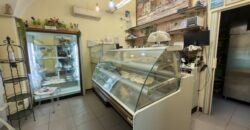 H2 Pasticceria storica in vendita sulla passeggiata di Laigueglia