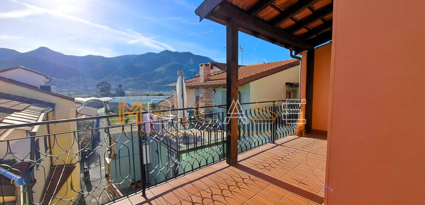 H1 Bilocale Ristrutturato in Vendita a Bastia