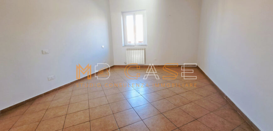 H1 Bilocale Ristrutturato in Vendita a Bastia