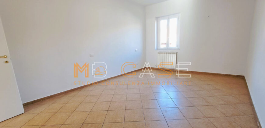 H1 Bilocale Ristrutturato in Vendita a Bastia