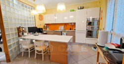 Splendido Appartamento con Terrazza e Box a Pietra Ligure, a Due Passi dal Mare