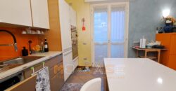 Splendido Appartamento con Terrazza e Box a Pietra Ligure, a Due Passi dal Mare