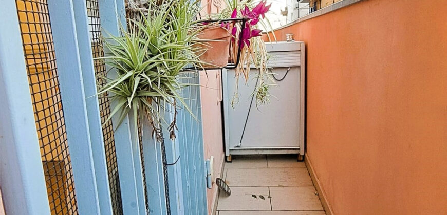 Splendido Appartamento con Terrazza e Box a Pietra Ligure, a Due Passi dal Mare