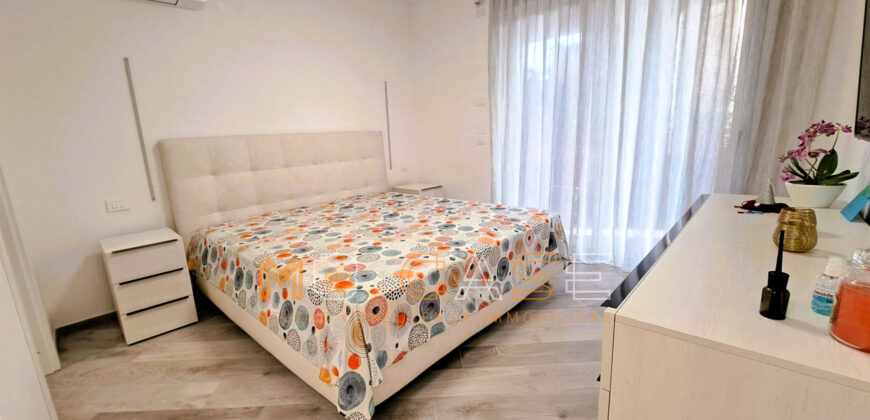 H1 Trilocale di Lusso Ammobiliato in Vendita a Borghetto Santo Spirito – Castello Borelli