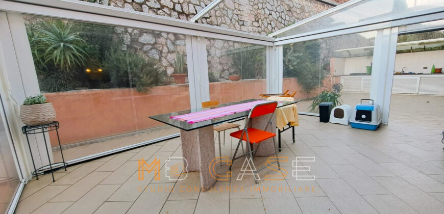 Splendido Appartamento con Terrazza e Box a Pietra Ligure, a Due Passi dal Mare