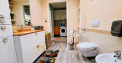 Splendido Appartamento con Terrazza e Box a Pietra Ligure, a Due Passi dal Mare